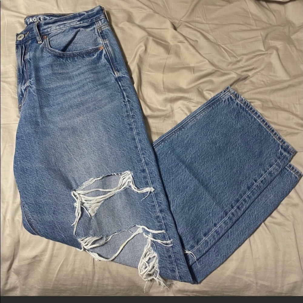 American eagle 80s mom jeans